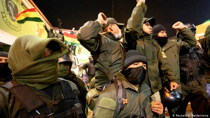 Bolivia: Morales warns of coup d'etat over police mutiny