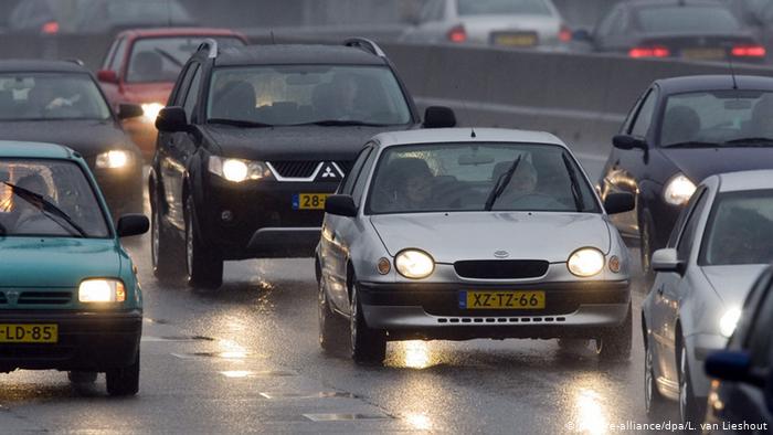 Netherlands plans lower speed limit to cut emissions
