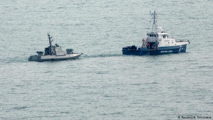 Russia to return navy vessels seized from Ukraine