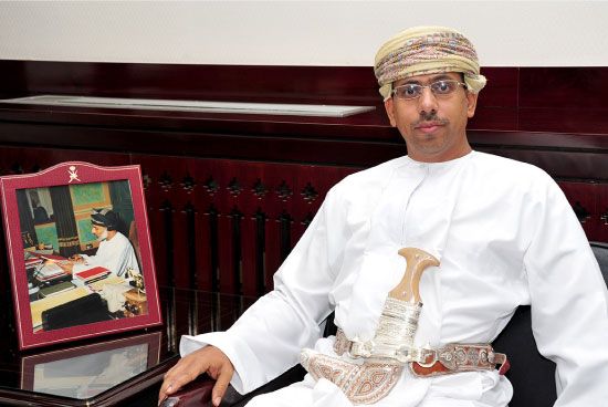 الحسني يلتقي بطلبة المداراس لمرور 30 عام على اتفاقية حقوق الطفل