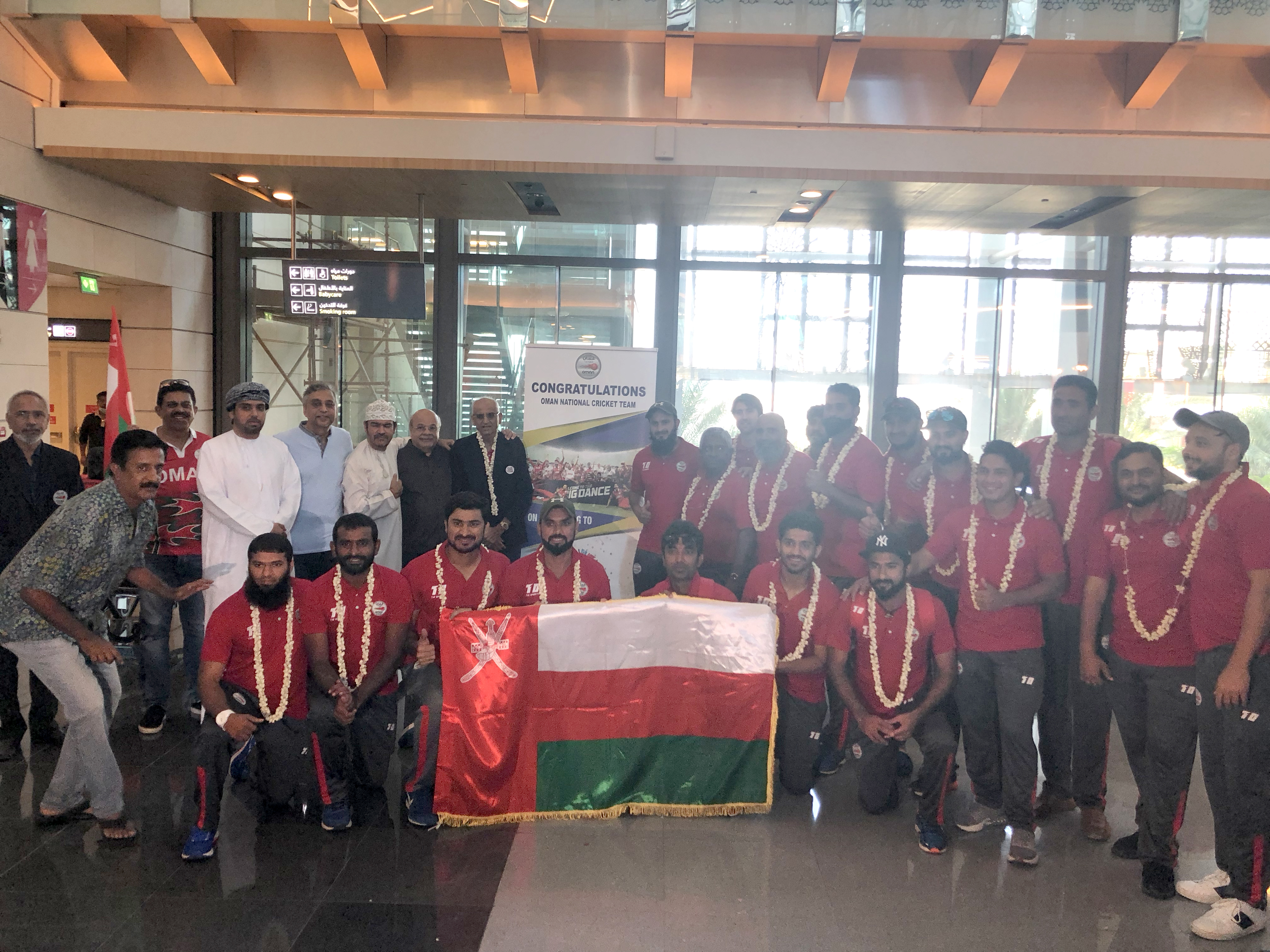 Oman cricket team receive grand welcome at Muscat airport