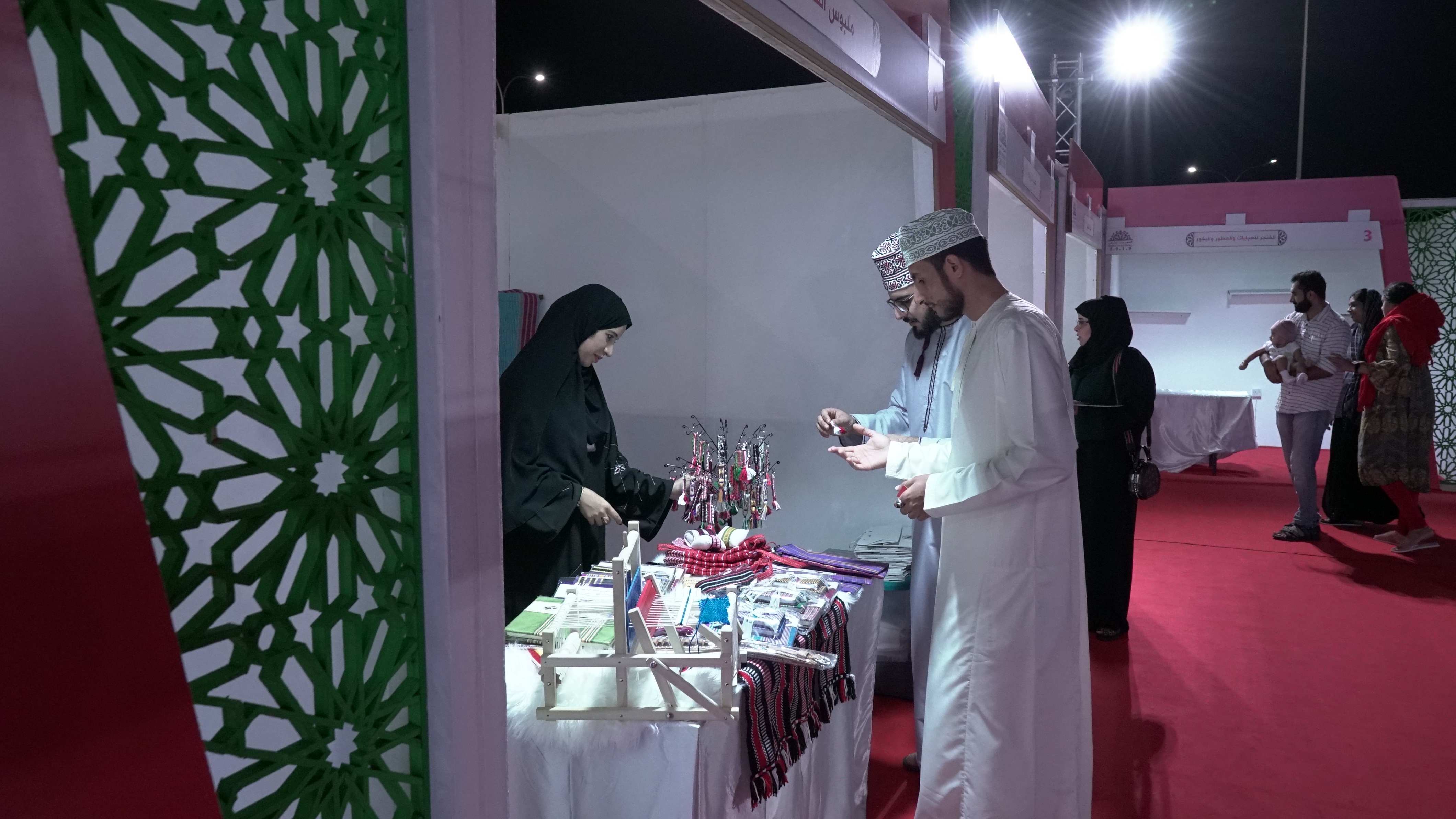 Crafts festival in Oman concludes