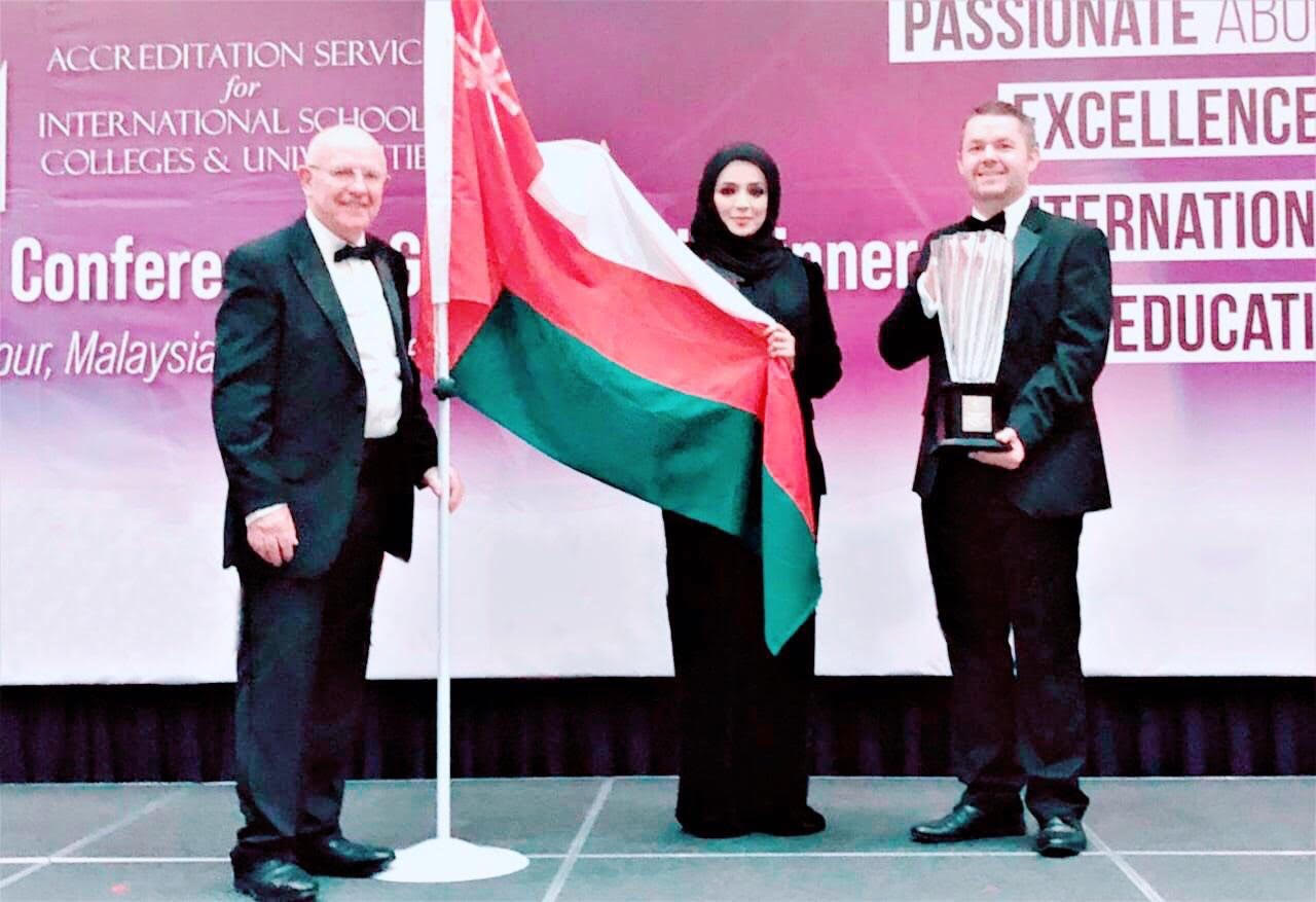 Oman College president wins Distinguished Leadership Award
