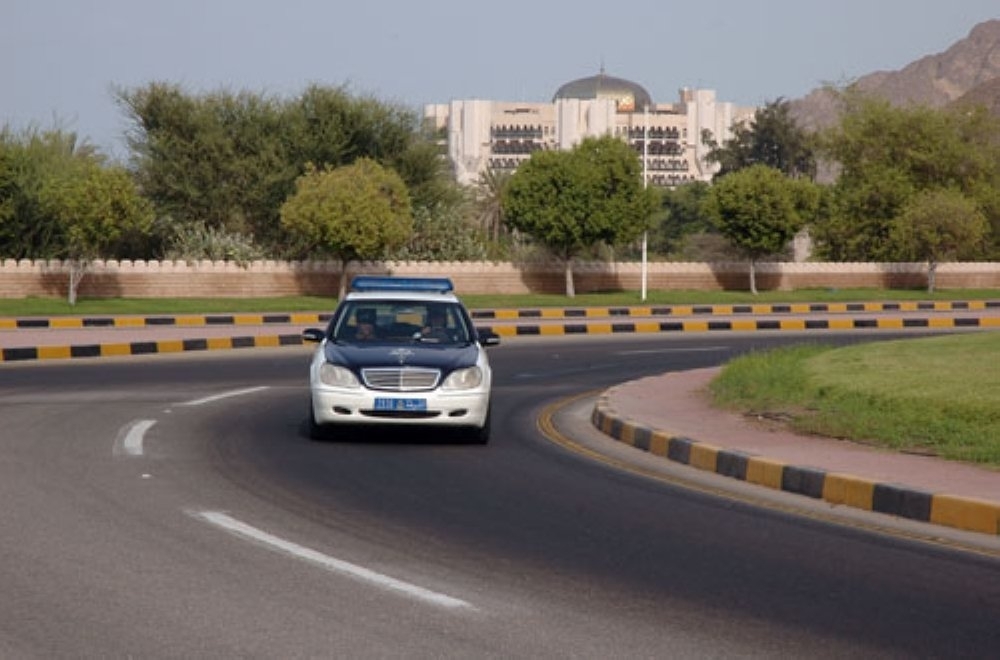 Ten cars seized in Oman