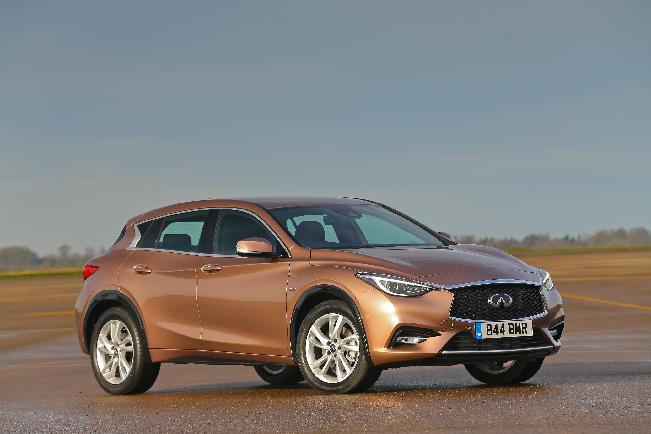 Grab special price on luxury compact crossover INFINITI Q30
