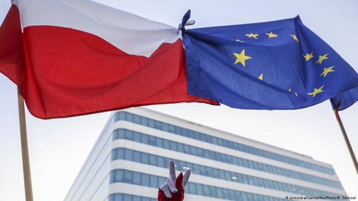 Top EU court rules against Polish judicial reform