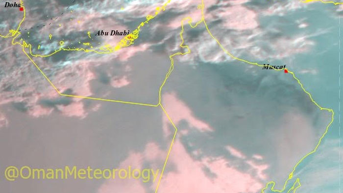 Low clouds, fog in many parts of Oman