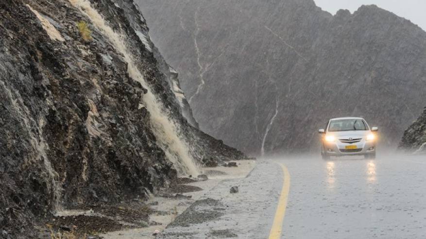 الأرصاد : غداً.. تأثر السلطنة بأخدود من منخفض جوي