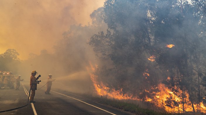 السلطات الاسترالية تحذر من موجات حارة مع استمرار حرائق الغابات