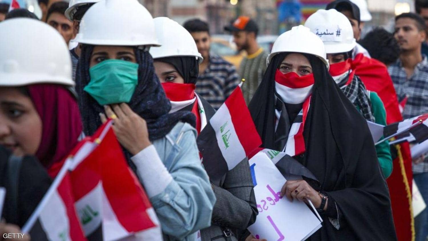 العراق.. المحتجون يغلقون طرقا رئيسية في 3 محافظات