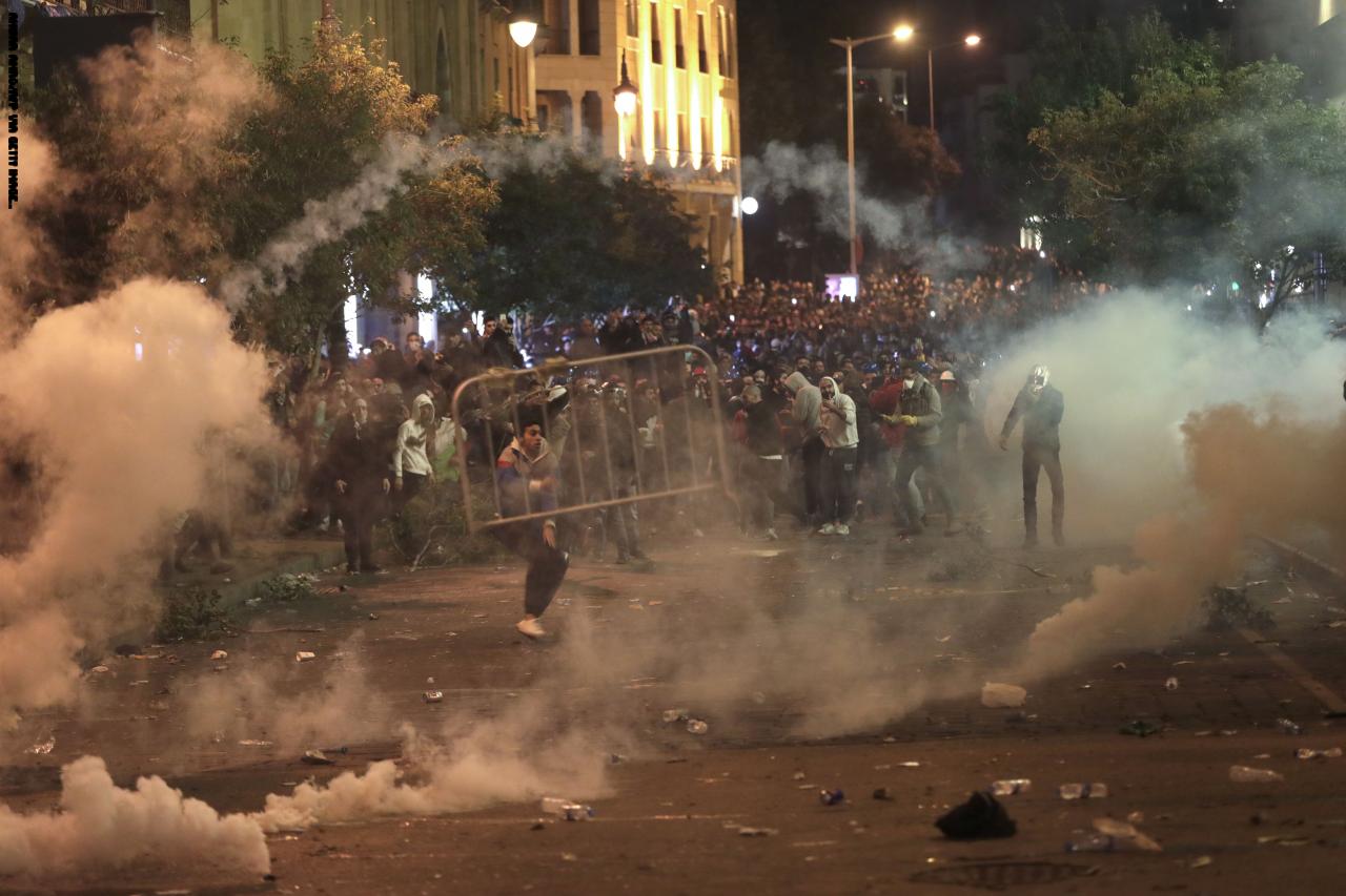 CNN : استمرار الاشتباكات في بيروت قبل ساعات من مشاورات تشكيل الحكومة الجديدة