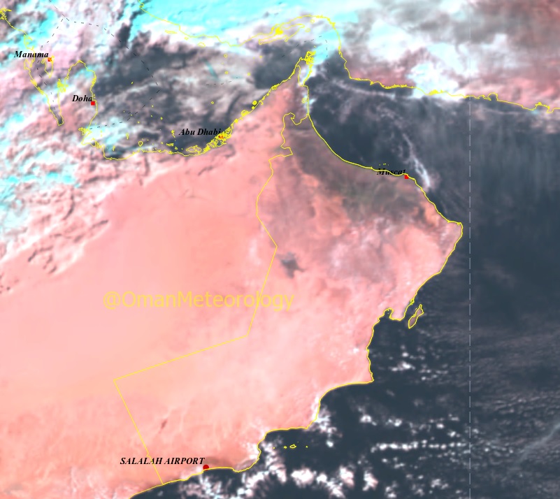 انتشار السحب على محافظة مسندم و استمرار فرص هطول أمطار متفرقة
