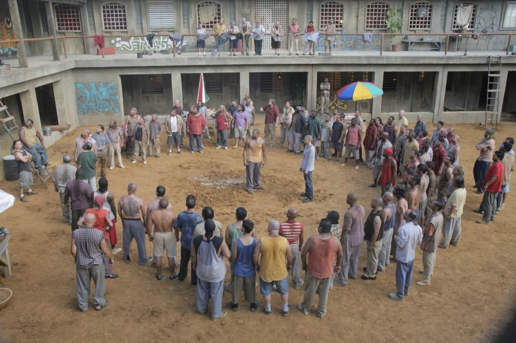 مقتل 11 سجينا في تبادل لإطلاق النار داخل سجن في بنما