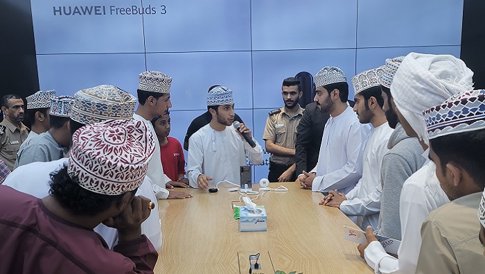 Tech enthusiasts witness launch of HUAWEI Freebuds 3 at City Centre Muscat