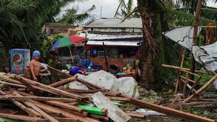 Death toll in Philippine typhoon climbs to 41