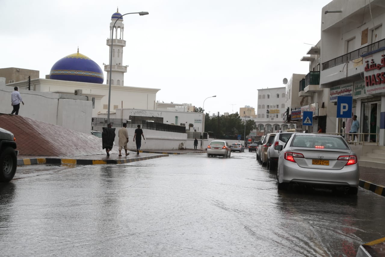 Oman weather: Motorists face heavy traffic in Muscat due rain