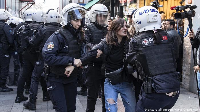 Police break up Istanbul protest of violence against women