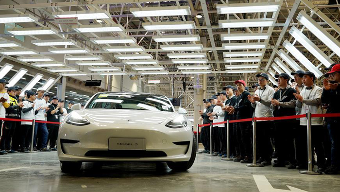 First batch of vehicles produced at Tesla's overseas plant in Shanghai