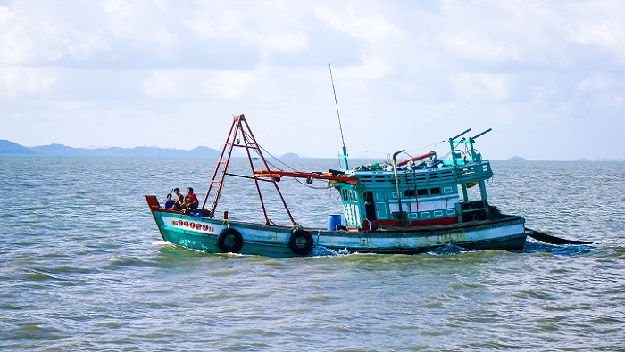 Fishermen, seafarers in Oman should take precaution during this period