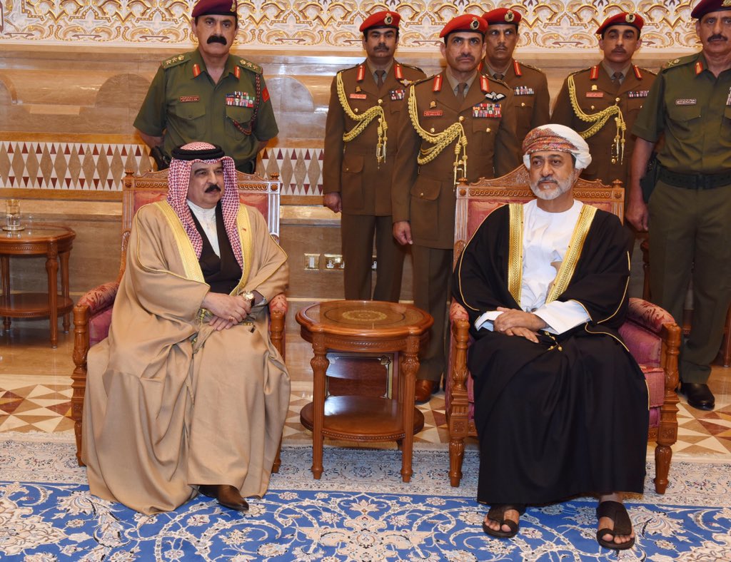 King of Bahrain arrives in Oman