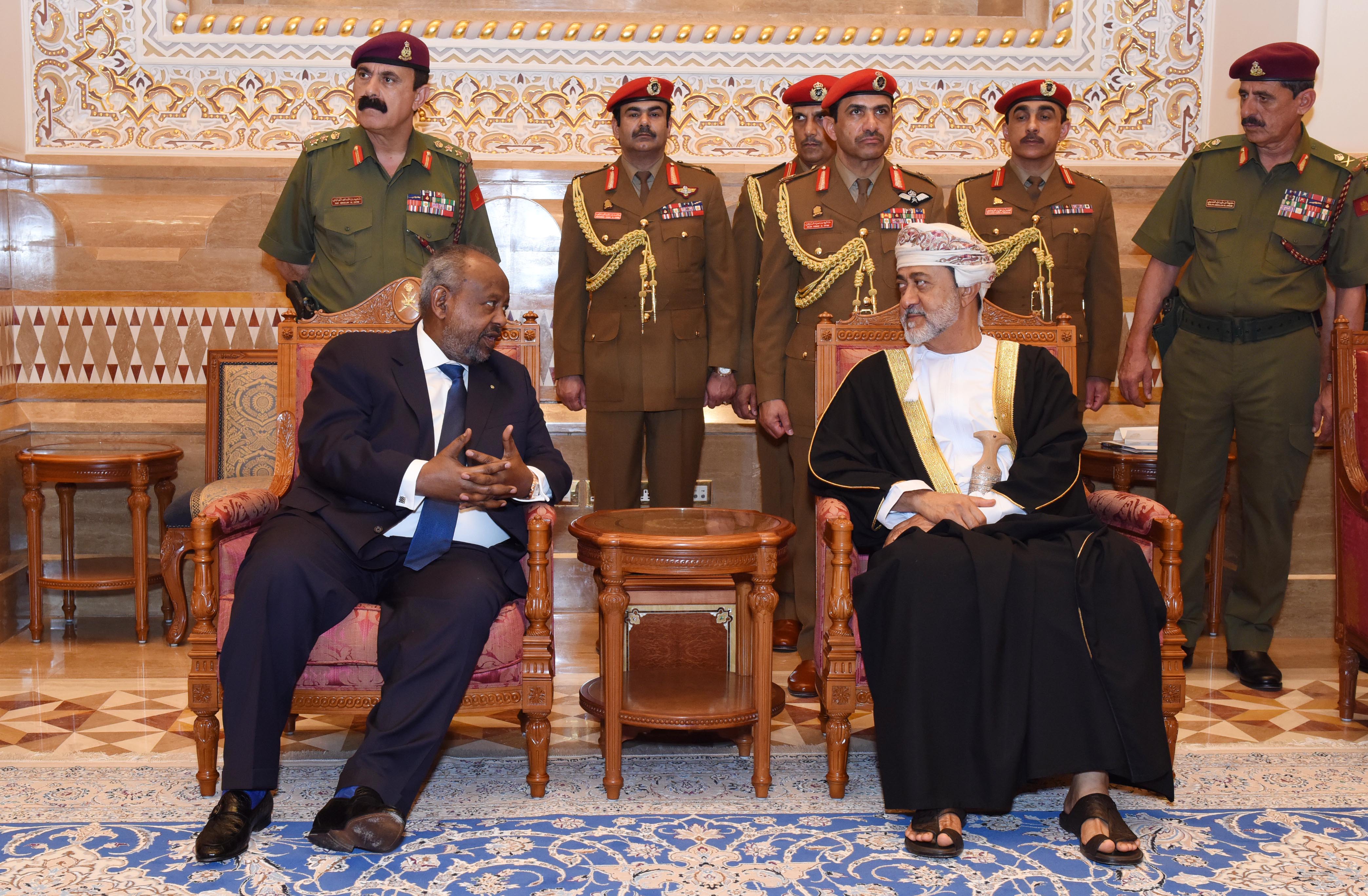 جلالة السلطان يستقبل الرئيس الجيبوتي