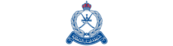 الشرطة تمنع وقوف السيارات  على طريق السلطان قابوس عبر طريق دارسيت- القرم