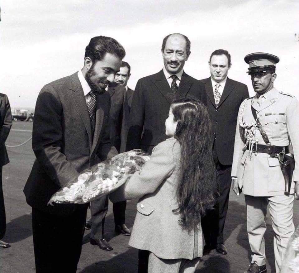 الإعلام المصري ينشر صورة نادرة لزيارة السلطان قابوس للقاهرة آواخر السبعينيات