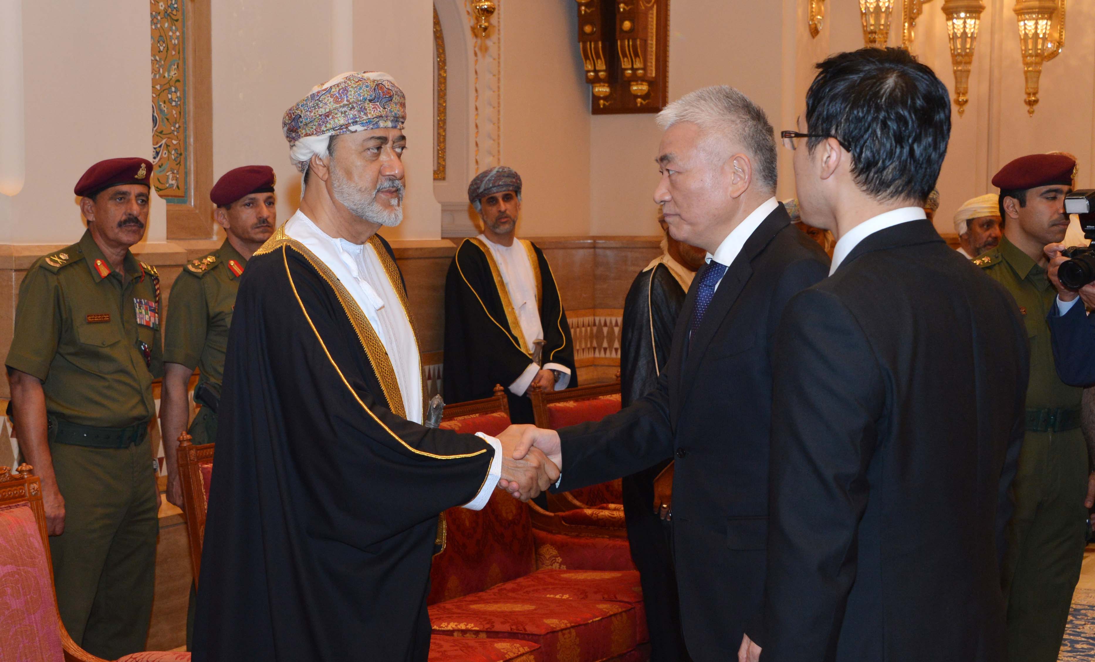 Chinese Minister of Science and Technology arrives in Oman