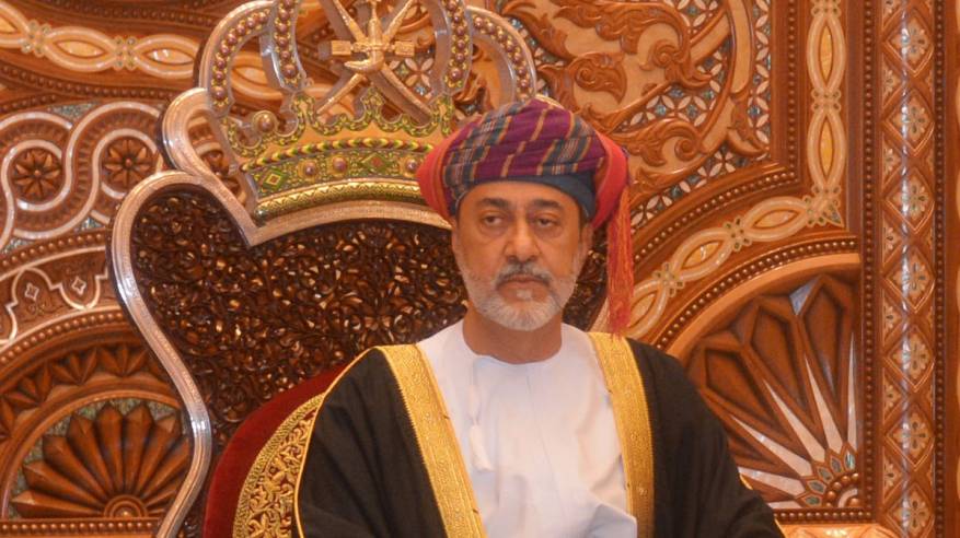 جلالة السلطان يتلقى برقية تهنئة من الوزير المسؤول عن شؤون الدفاع