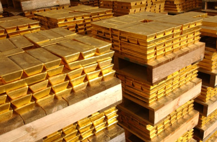أسعار الذهب تتراجع بسبب "كورونا"