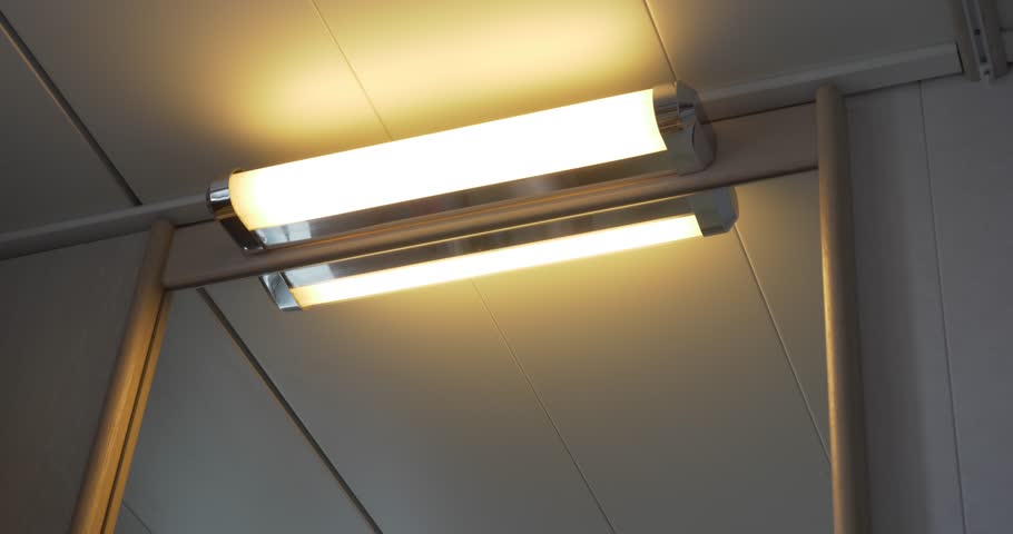 Hefty fines for anyone violating fluorescent lamp standards in Oman