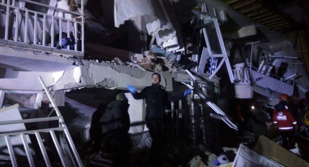 زلزال جديد يضرب العاصمة التركية.. وارتفاع عدد ضحايا السابق