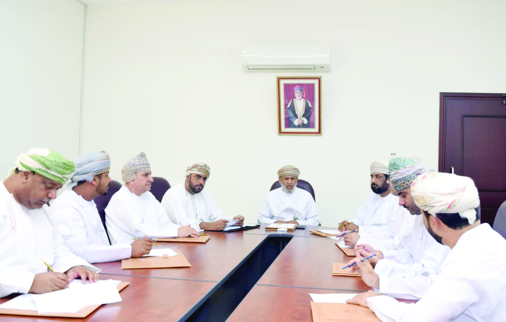 "الخدمات" أهم مطالب الأهالي للجان الشؤون البلدية
