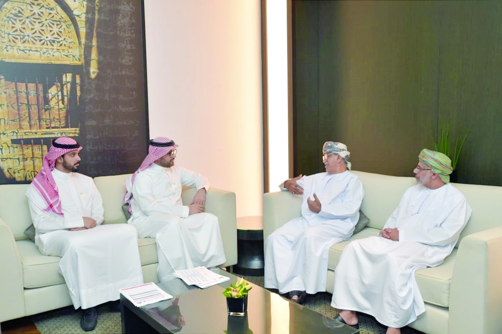 السعيدي يستقبل مدير مجلس الصحة الخليجي