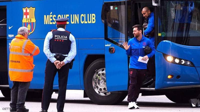 حافلة برشلونة تضل طريقها في السعودية وتتجه لملعب ريال مدريد