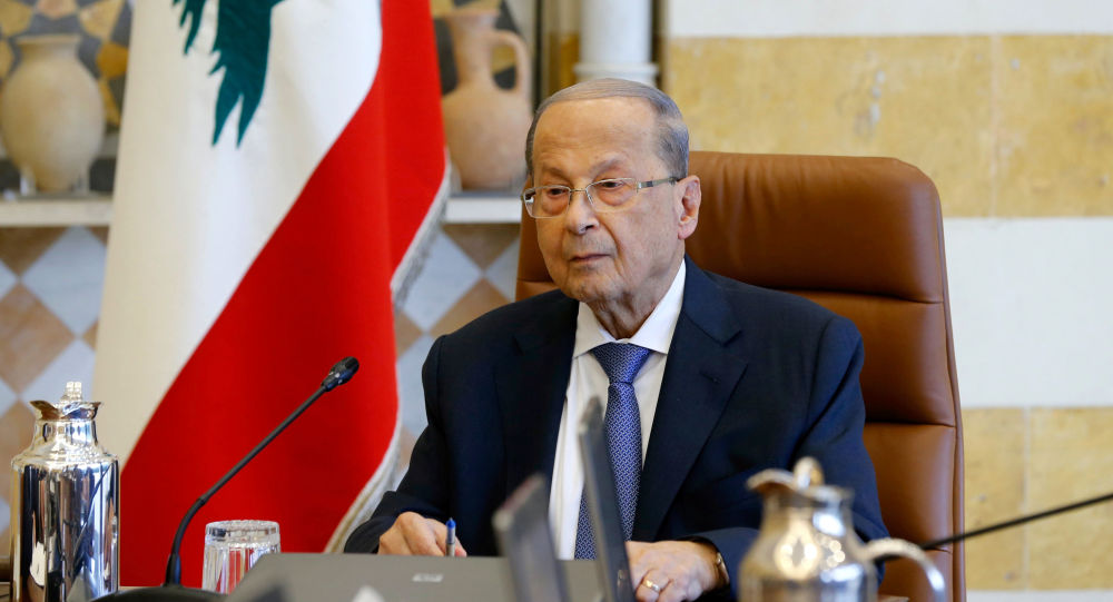 الرئيس اللبناني يتوعد كل من "مد يده إلى الخزينة"
