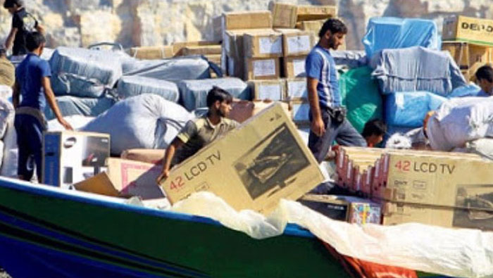 Import and export of goods by Iranian boats suspended