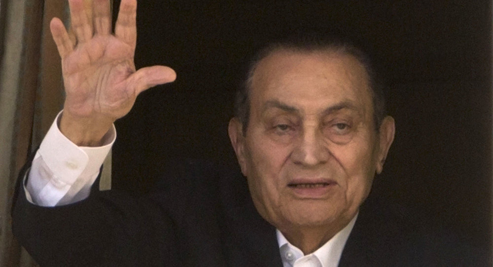 تفاصيل الساعات "الأخيرة" قبل وفاة حسني مبارك