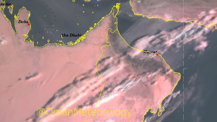 Weather alert: Fog cover over some parts of Oman, visibility is poor