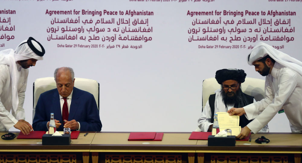 أمريكا وحركة "طالبان" يوقعان اتفاق السلام