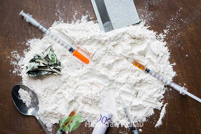 "شائعة".. الحكومة الفرنسية للمواطنين: "الكوكايين" لا يقضي على "كورونا"