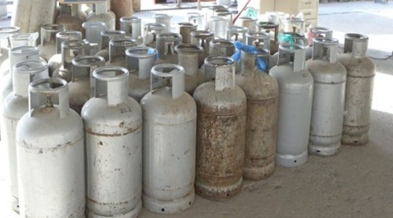Coronavirus: No ban on sale of cooking gas cylinders, says ministry