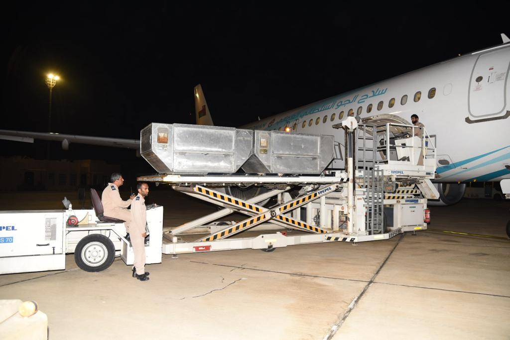 طائرة تابعة لسلاح الجو العماني تتجه للصين لاستيراد مواد لمواجهة "كورونا"