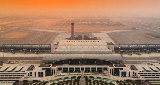 المجموعة العمانية للطيران توضح ما يتداول عن خصخصة مطار مسقط
