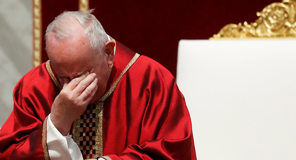 للمرة الأولى... البابا فرنسيس يقول إنه "محبوس" بسبب كورونا
