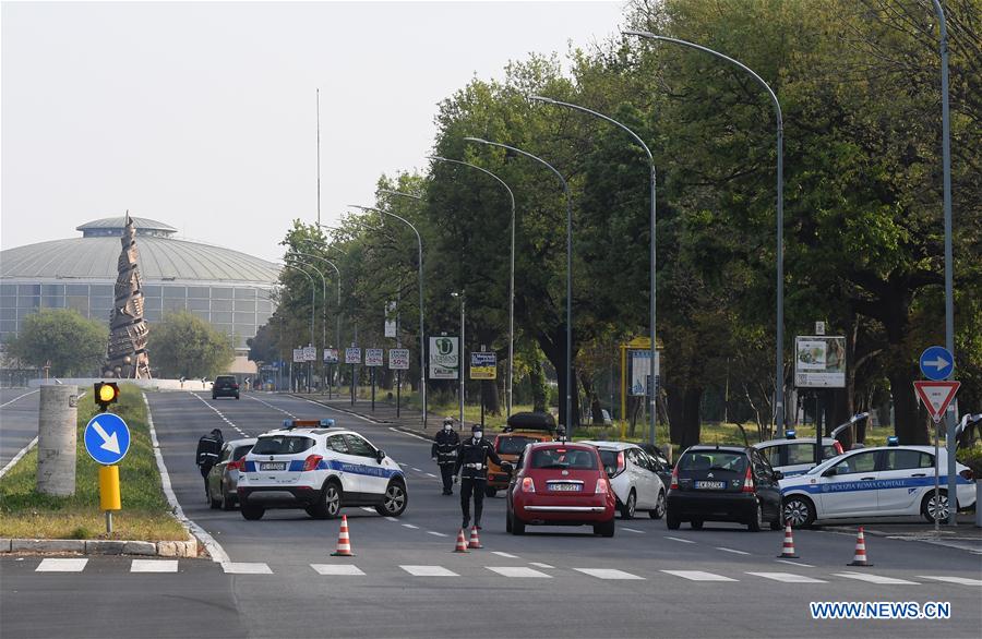 Italy's COVID-19 death toll exceeds 20,000, minor breaches to lockdown over Easter