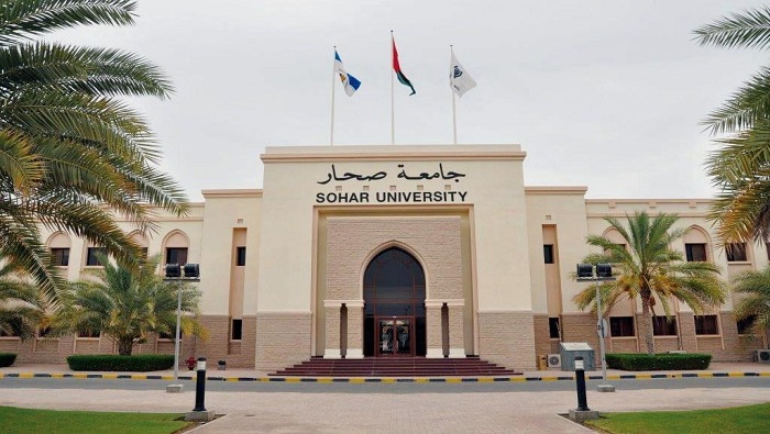 University in Oman produces 10,000 medical masks