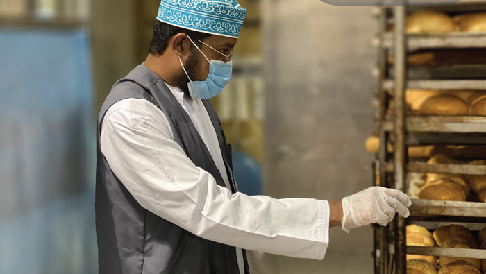 Muscat Municipality carries out food safety inspection in Mutrah