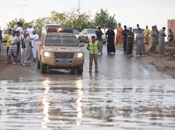 بسبب غزارة الأمطار.. "الدفاع المدني" يدعو الجميع بعدم الخروج إلا للضرورة