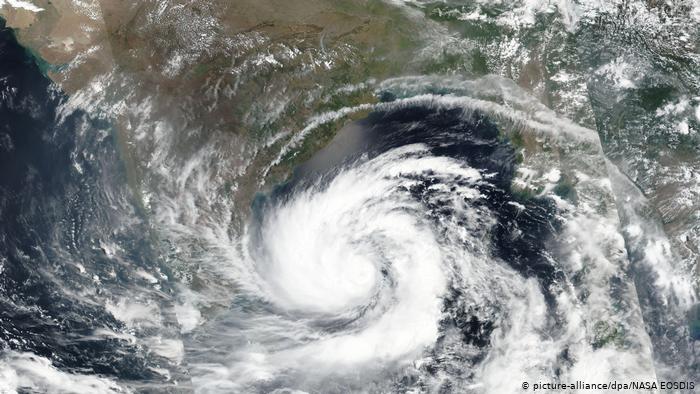 Super cyclone Amphan begins landfall in India
